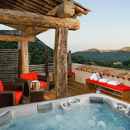 Hébergement de vacances Porto-vecchio Sleeps 10 Pool